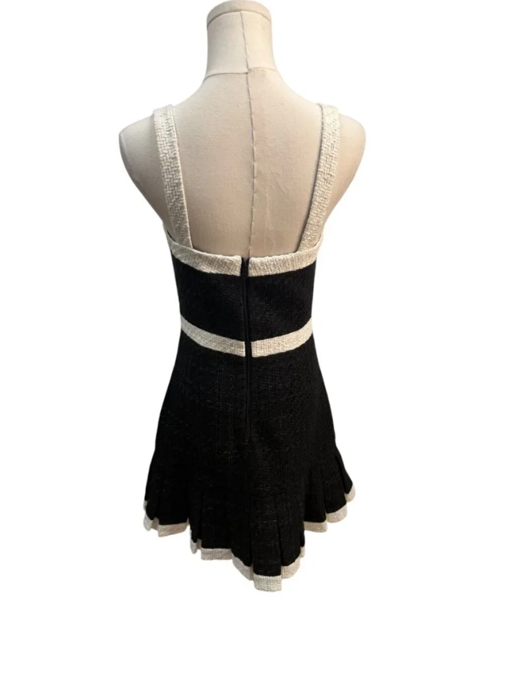 NWT Alice + Olivia Clarine Black & Off White Tweed Pleated Mini Dress Size 4